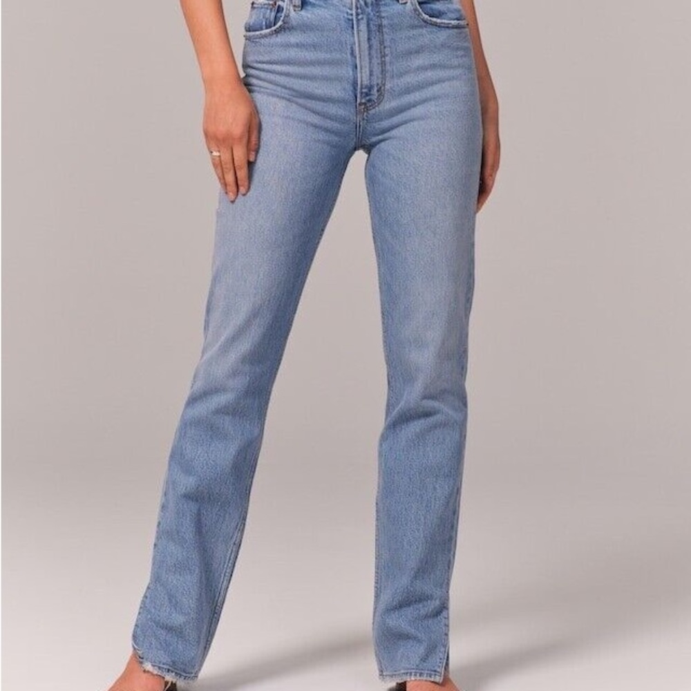 Abercrombie 90s Straight Ultra High Rise Jeans